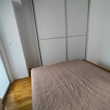 Apartment Db